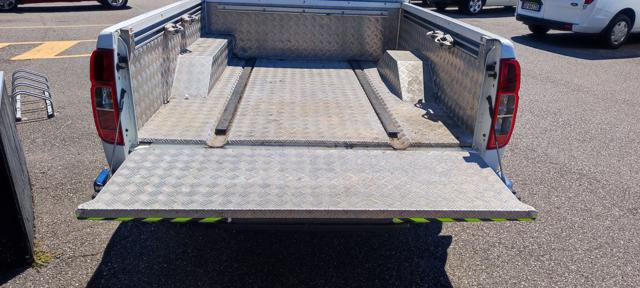 NISSAN Navara usata, con Chiusura centralizzata