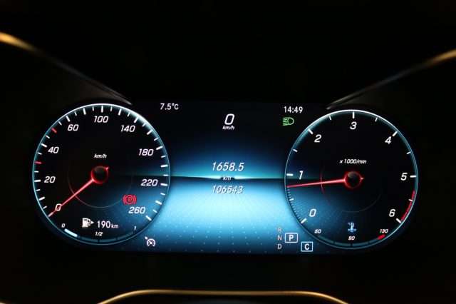 MERCEDES-BENZ C 220 usata, con Cronologia tagliandi