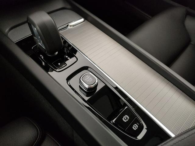 VOLVO V60 usata, con Sedile posteriore sdoppiato