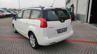 PEUGEOT 5008 usata, con Airbag laterali