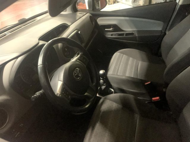 TOYOTA Yaris usata, con ESP