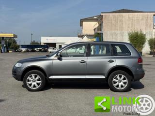 VOLKSWAGEN Touareg usata, con USB