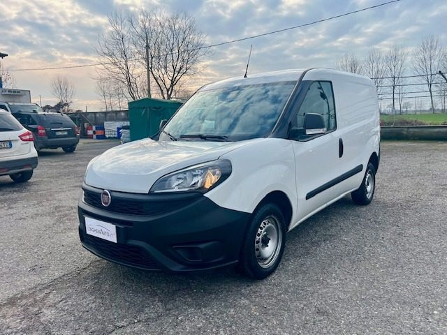 FIAT Doblo usata, con Airbag