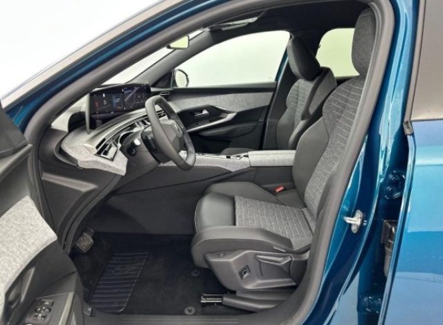 PEUGEOT 5008 usata, con Controllo trazione