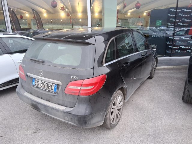 MERCEDES-BENZ B 180 usata, con Airbag