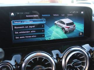 MERCEDES-BENZ GLA 220 usata, con Autoradio digitale