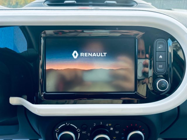 RENAULT Twingo usata, con Airbag