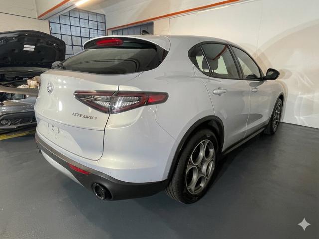 ALFA ROMEO Stelvio usata, con Autoradio