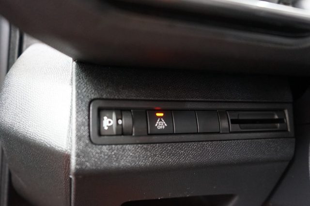 PEUGEOT 3008 usata, con Frenata d