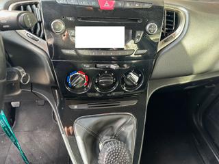 LANCIA Ypsilon usata, con ESP