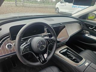 MERCEDES-BENZ E 220 usata, con Cerchi in lega