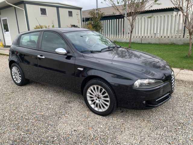 ALFA ROMEO 147 usata, con Airbag laterali