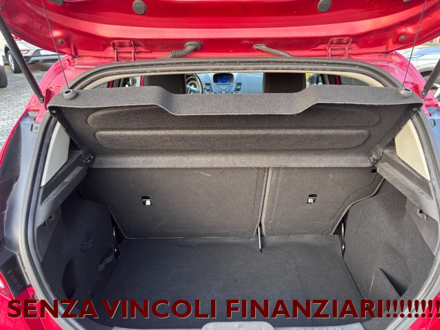 FORD Fiesta usata, con Autoradio