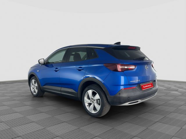 OPEL Grandland usata 2