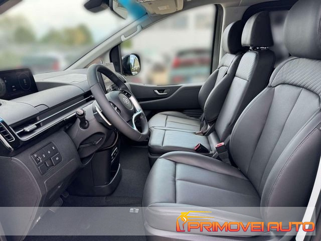 HYUNDAI Staria usata, con Airbag