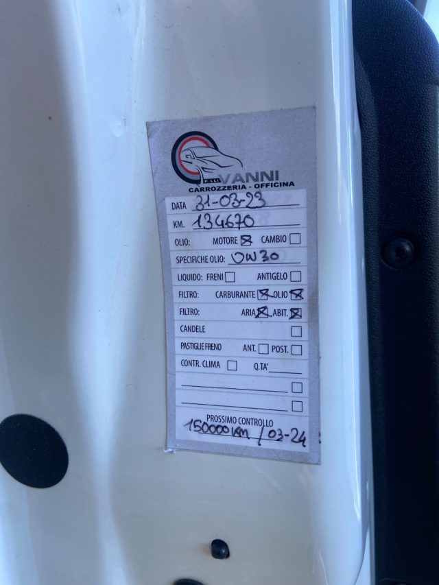 PEUGEOT 2008 usata, con Volante multifunzione