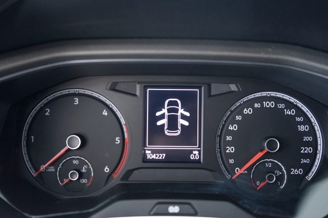 VOLKSWAGEN T-Roc usata, con Schermo multifunzione interamente digitale