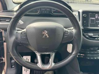 PEUGEOT 208 usata, con Volante in pelle