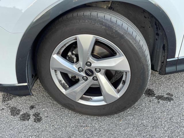 AUDI Q3 usata, con Volante in pelle