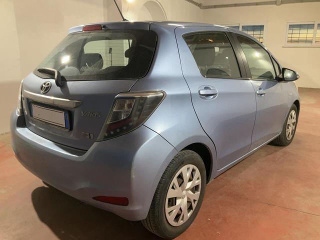 TOYOTA Yaris usata, con Autoradio