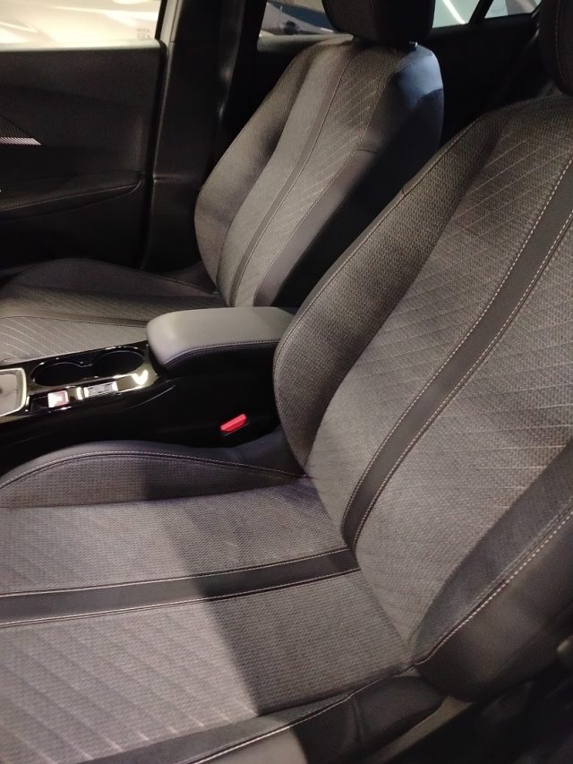 PEUGEOT 2008 usata, con Bracciolo