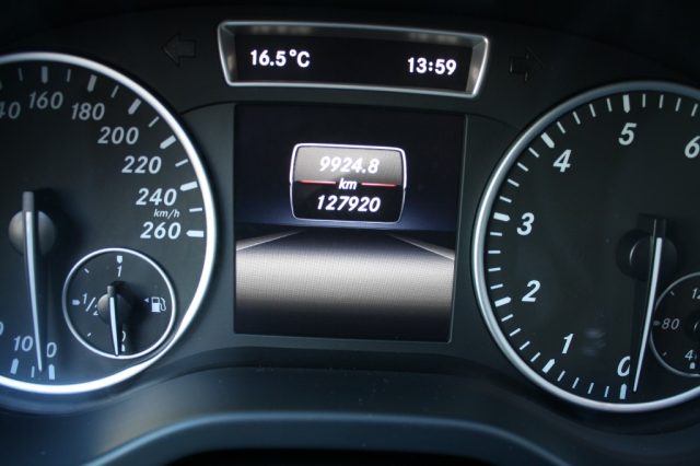 MERCEDES-BENZ A 200 usata, con ESP