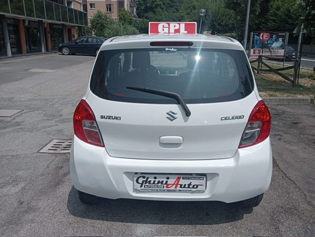 SUZUKI Celerio usata, con Autoradio