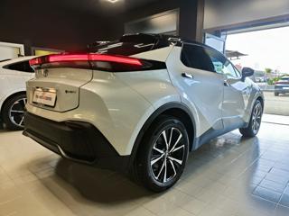 TOYOTA C-HR usata, con Autoradio