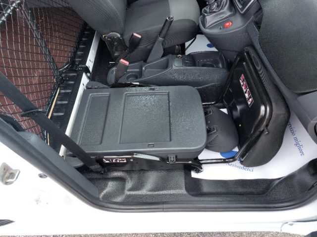 RENAULT Kangoo usata, con MP3