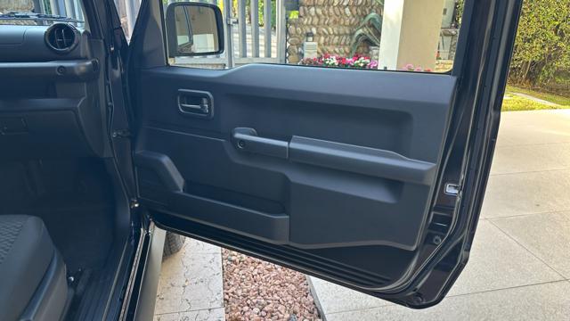 SUZUKI Jimny usata, con Telecamera per parcheggio assistito