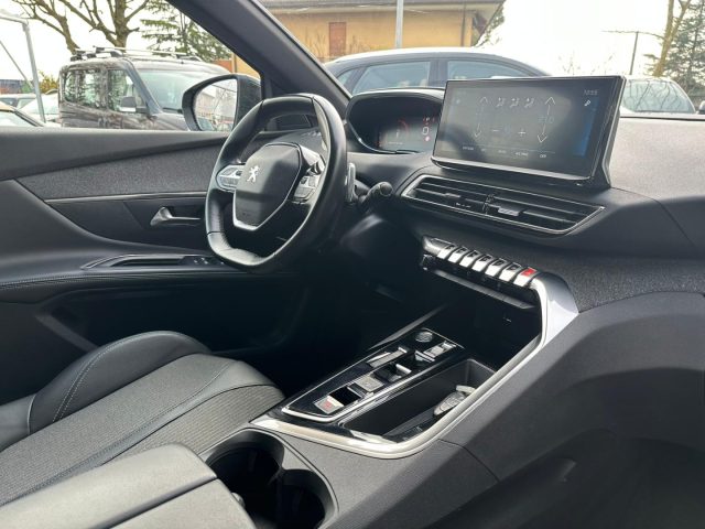 PEUGEOT 5008 usata, con Fendinebbia