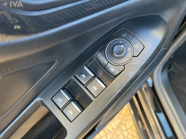 FORD Focus usata 19