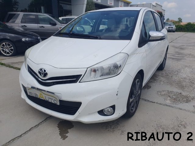 TOYOTA Yaris usata, con ABS