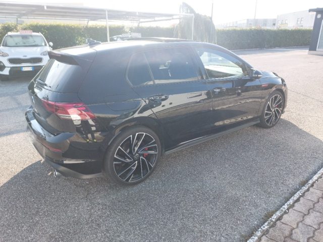 VOLKSWAGEN Golf usata, con Airbag laterali