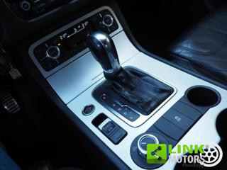 VOLKSWAGEN Touareg usata, con Fendinebbia
