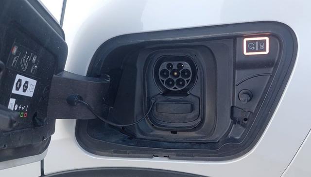 PEUGEOT 2008 usata, con Park Distance Control