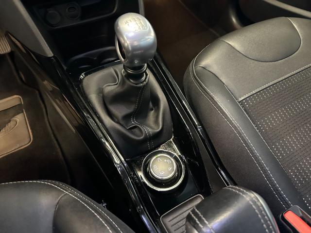 PEUGEOT 2008 usata, con Volante in pelle