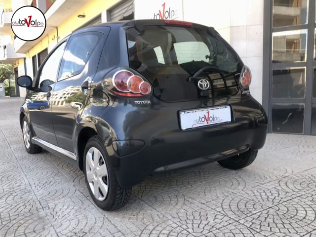 TOYOTA Aygo usata, con Autoradio