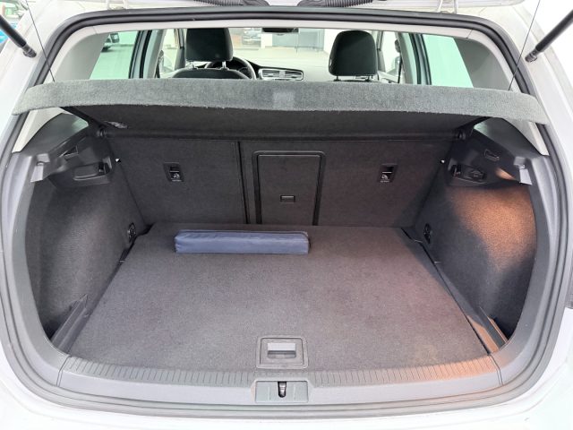 VOLKSWAGEN Golf usata, con Cruise Control