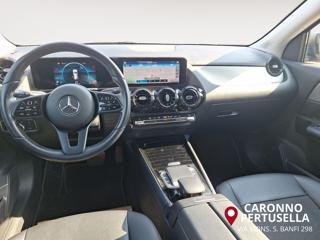 MERCEDES-BENZ GLA 180 usata, con Alzacristalli elettrici