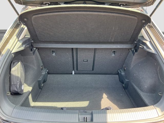 VOLKSWAGEN T-Roc usata 11