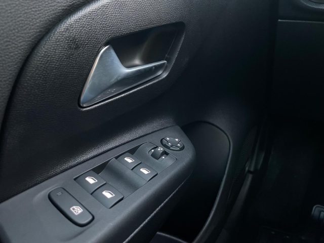 OPEL Corsa usata, con Specchietti laterali elettrici