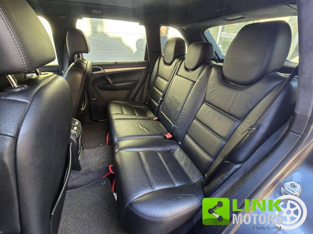 PORSCHE Cayenne usata, con Cerchi in lega