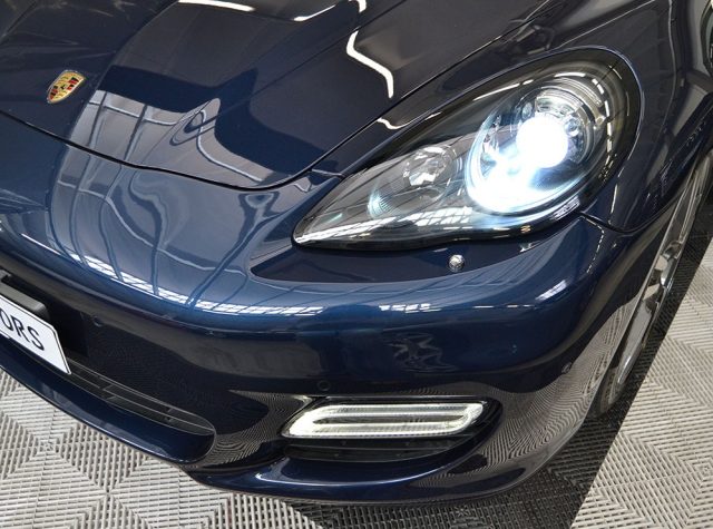 PORSCHE Panamera usata, con USB
