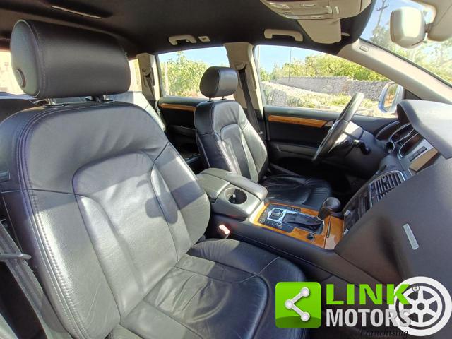 AUDI Q7 usata, con Sensori di parcheggio posteriori