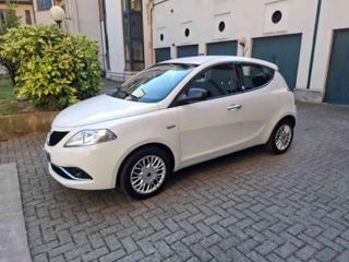 LANCIA Ypsilon usata, con Specchietti laterali elettrici