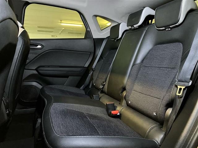 RENAULT Captur usata, con USB