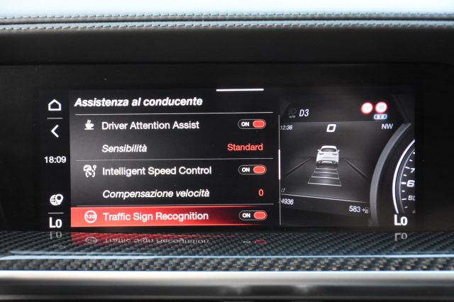 ALFA ROMEO Stelvio usata, con Sedile posteriore sdoppiato