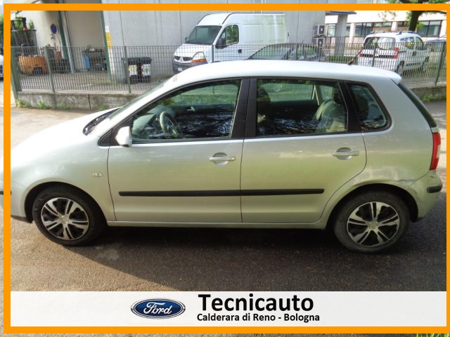 VOLKSWAGEN Polo usata, con Autoradio