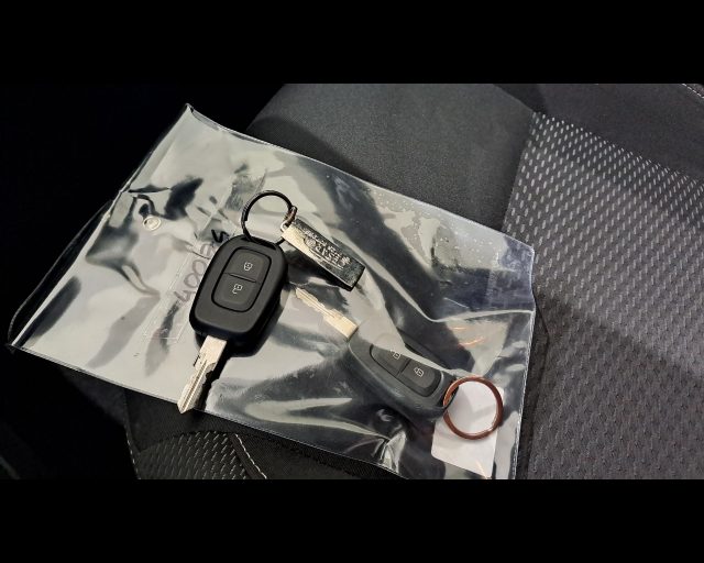 DACIA Duster usata 28